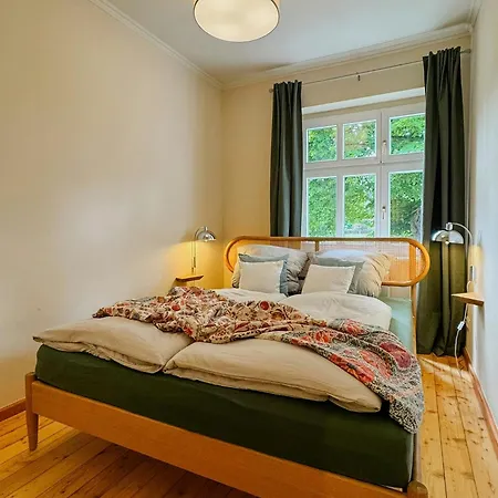 Historic At Mecklenburg District